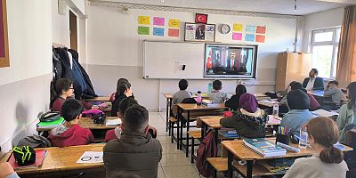 Cumhuriyet Haftası Muş’ta “Dersimiz Cumhuriyete Doğru” Filmiyle Başladı