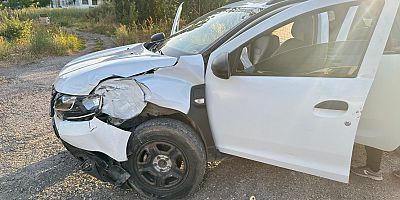 Korkut Bulanık Yolunda Trafik Kazası: 3 Kişi Hafif Yaralandı