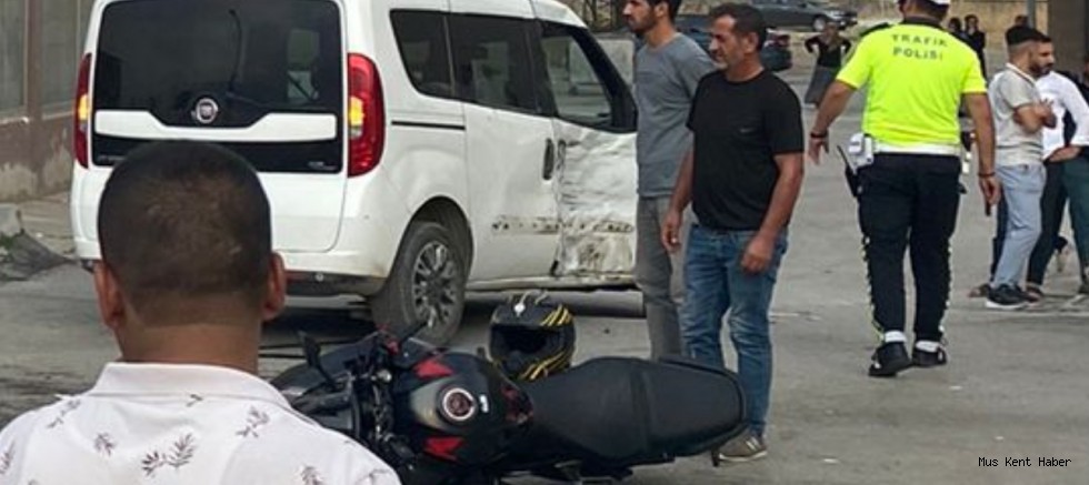 Eski Otogar Civarında Trafik Kazası: 2 Ağır Yaralı