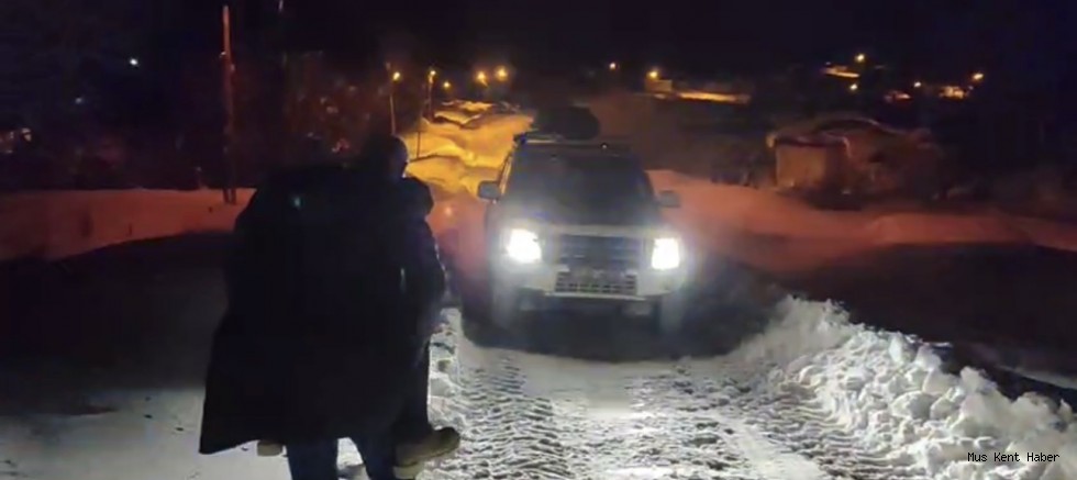 Karla Kapanan Seki Köyü Yolu Açıldı, Hasta Hastaneye Ulaştırıldı