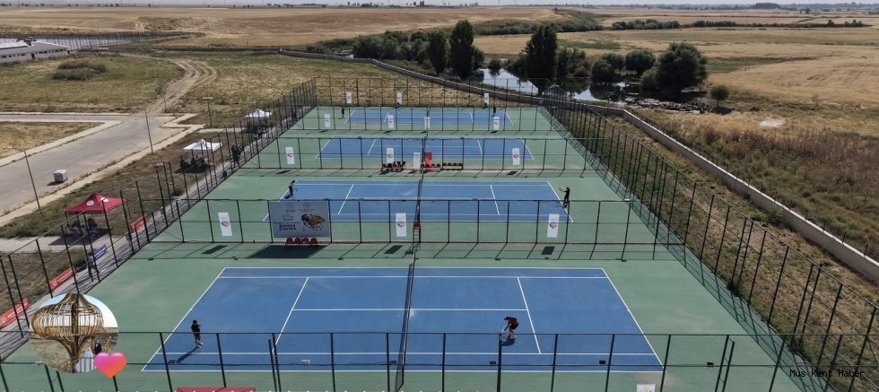ANALİG Tenis Grup Müsabakaları Muş’ta Sürüyor