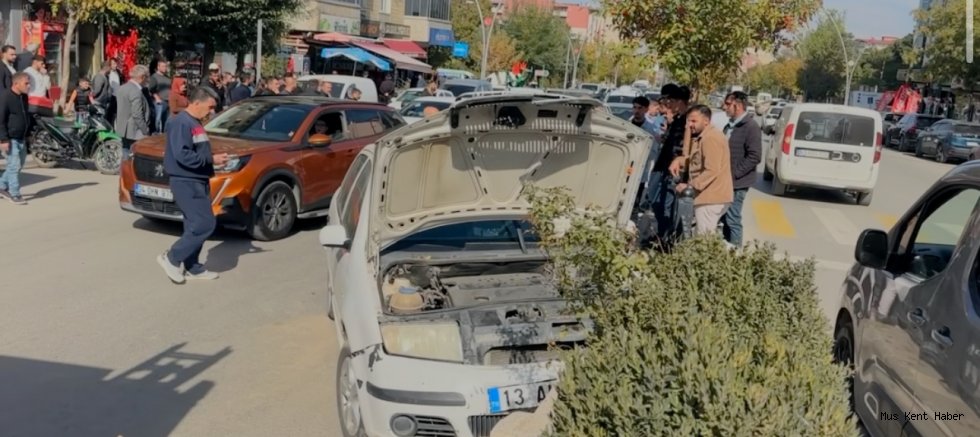 İstasyon Caddesi’nde Trafik Kazası: 2 Hafif Yaralı