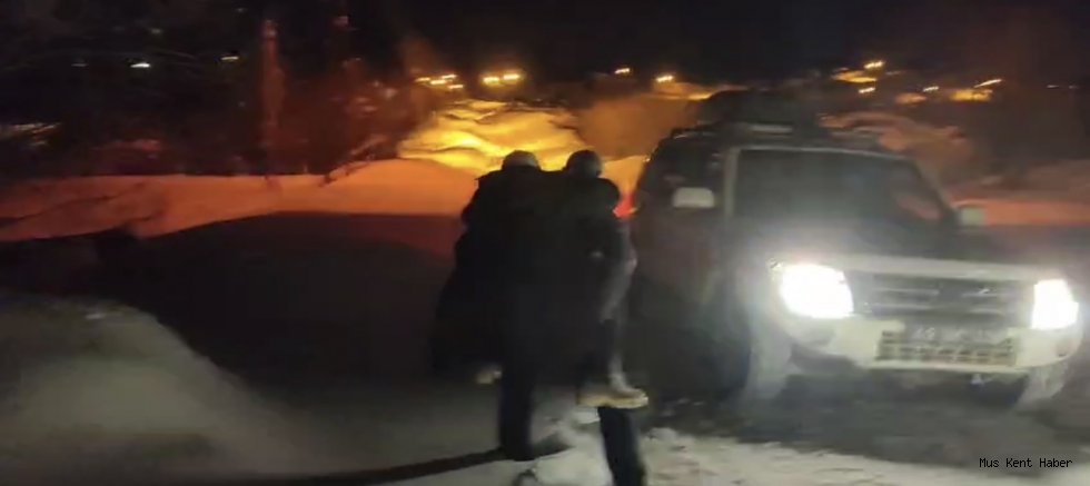 Karla Kapanan Seki Köyü Yolu Açıldı, Hasta Hastaneye Ulaştırıldı