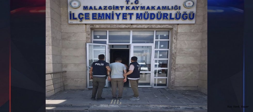 Malazgirt’te Dolandırıcılık Suçundan Aranıyordu, Yakalandı