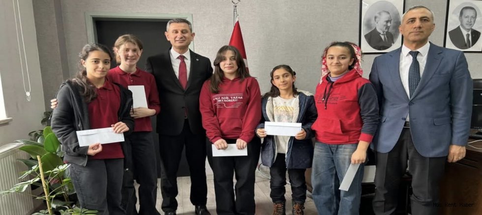 Mehmet Âkif Ersoy Anma Etkinliklerinde Genç Yetenekler Ödüllendirildi