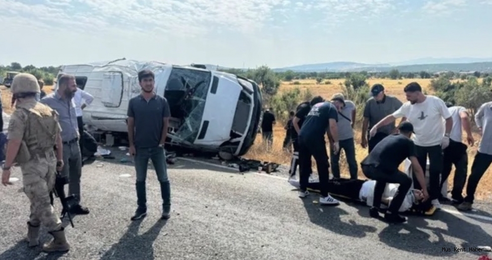 Muş’a nişana gelenler kaza yaptı 5 ölü, 3’ü ağır, 11 kişi yaralandı