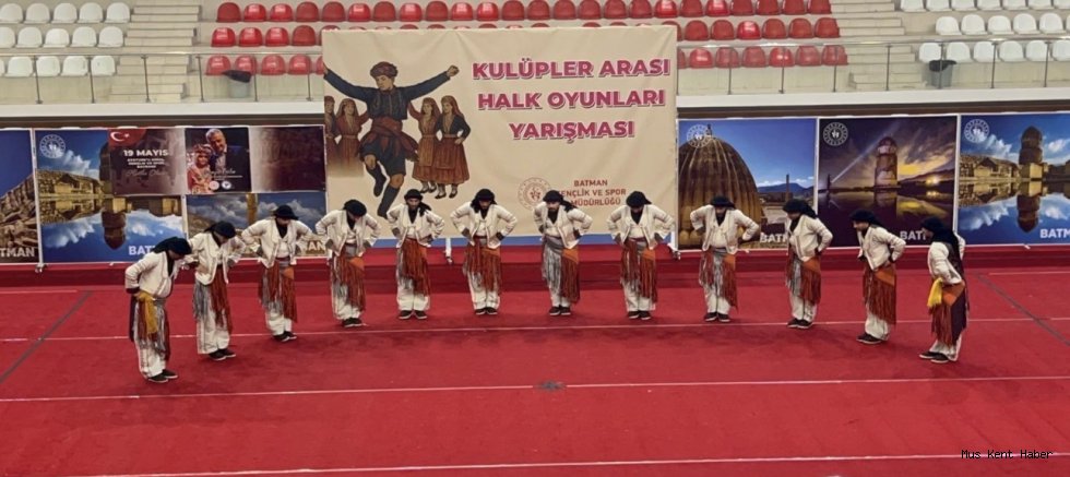 Muş Folklor Ekibi Van’daki Bölge Müsabakalarında Muş’u Temsil Edecek