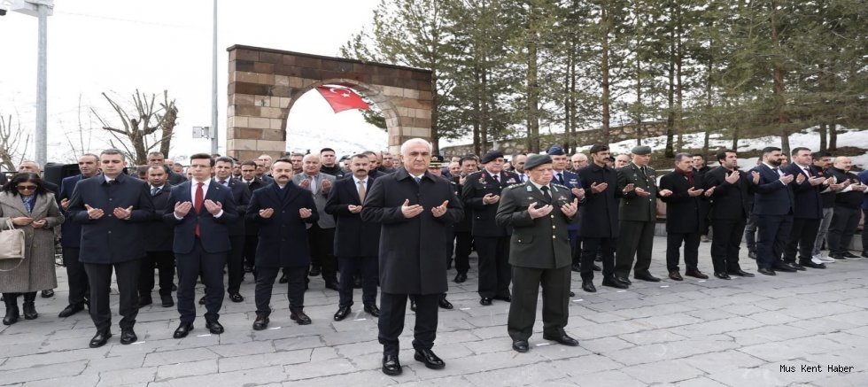 Muş’ta 18 Mart’ta Şehitler Dualarla Anıldı