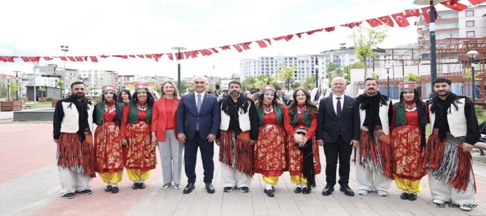 Muş’ta 19 Mayıs Bayramı Coşkuyla Kutlandı