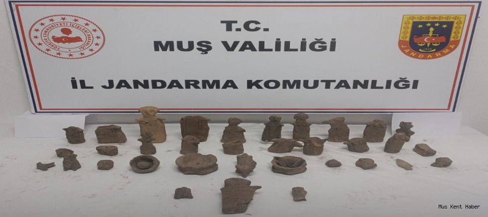Muş’ta 4 Bin Yıllık Tarihi Eserlerle Suçüstü Yakalandılar