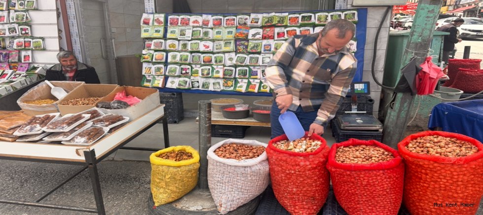 Muş’ta Bahçe Zamanı: Tohum Satışları Hız Kazandı