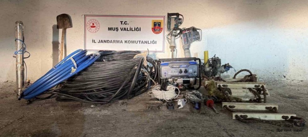 Muş’ta kaçak kazı operasyonu: 2 gözaltı