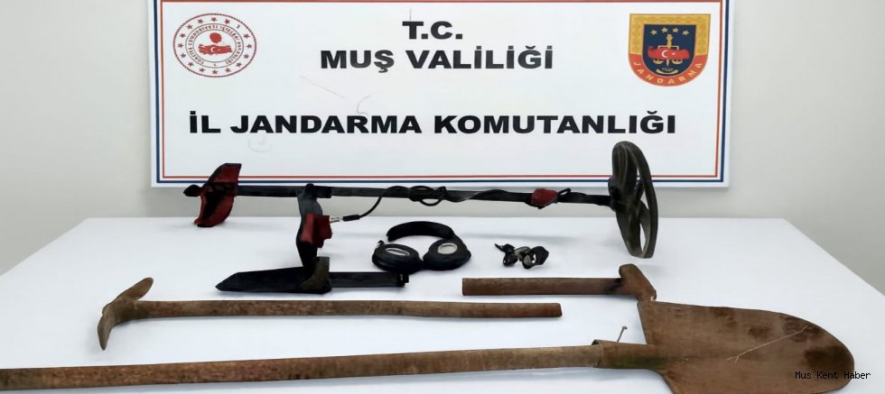 Muş’ta Sit Alanında Kaçak Kazı Operasyonu: 3 Şüpheli Suçüstü Yakalandı
