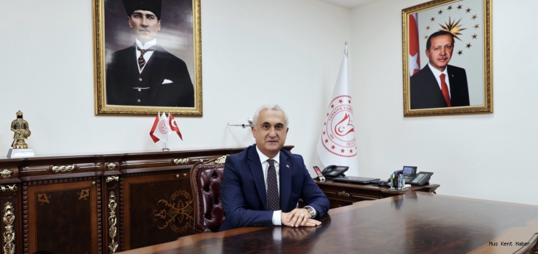 Muş Valisi Avni Çakır’dan 23 Nisan Mesajı: “Buruk ama Umut Dolu”