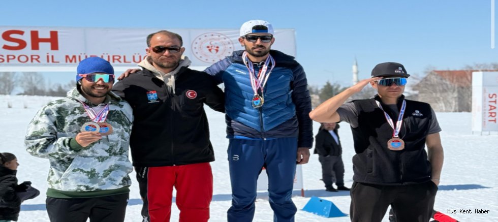 Muşlu Kayakçılar Türkiye Şampiyonası’nda Zirveye Damga Vurdu