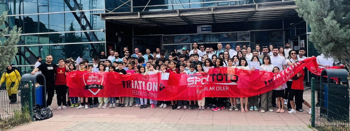 Siirt’teki Aquatlon Yarışlarına Muşlu Sporcular Damga Vurdu