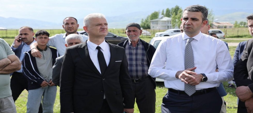 Yaygın Beldesi’ne Futbol Sahası ve Tribün Müjdesi