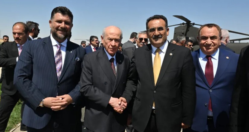 Malazgirt Zaferi’nin 954. Yılında Sürpriz Buluşma: Türker ve Bahçeli Sohbet Etti