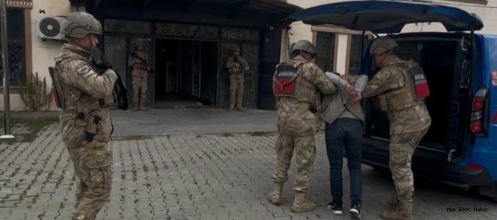 MUŞ’TA 20 YIL 6 AY 10 GÜN HAPİS CEZASI BULUNAN ŞAHIS YAKALANDI