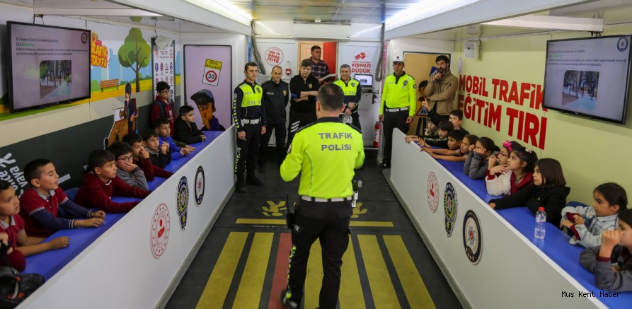 mus ta 605 ogrenciye uygulamali trafik egitimi verildi