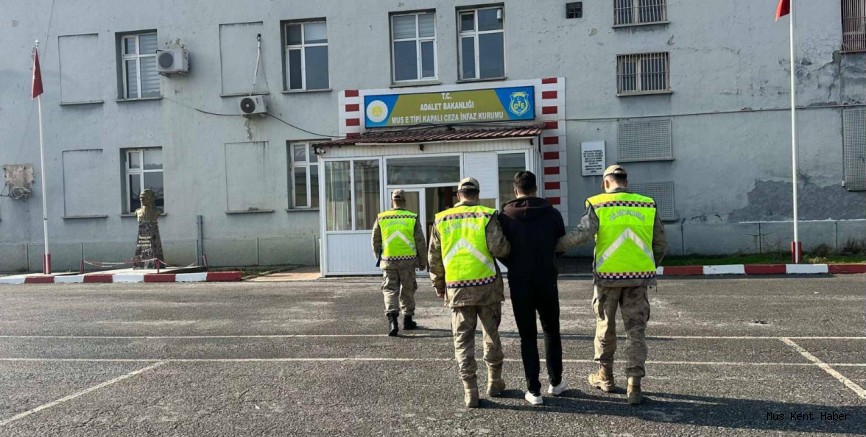 Muş’ta 7 Yıl 4 Ay Hapis Cezası Bulunan Firari Hükümlü Yakalandı