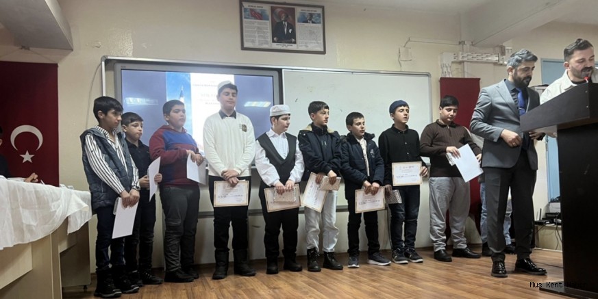Muş’ta “Genç Bilaller” Ezan Okuma Yarışması İl Finali Gerçekleşti