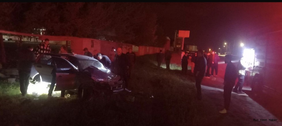 Muş’ta otomobil takla attı: 1 ağır yaralı