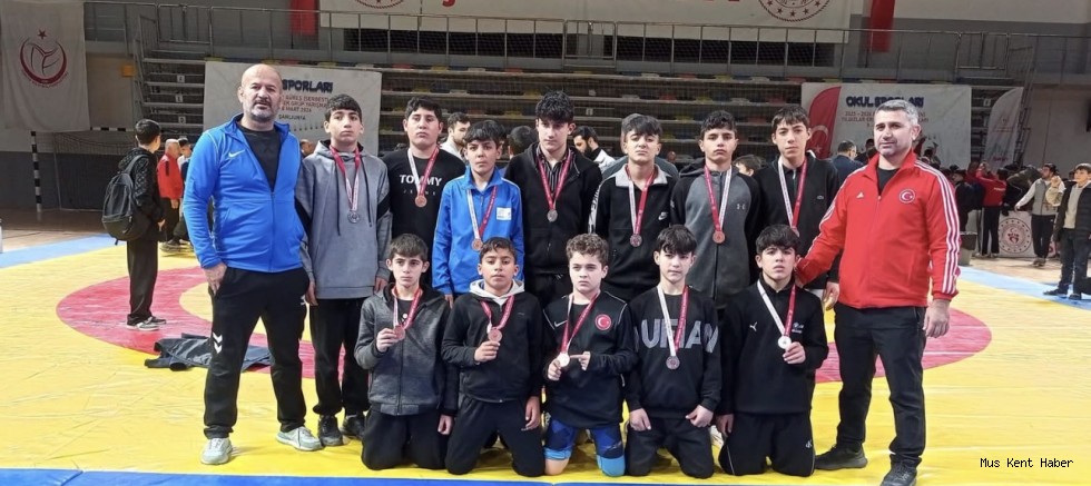 Namık Kemal YBO Güreş Takımı Bölge İkincisi Oldu