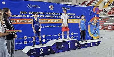 Boks’ta Azad Ali Yaşar Türkiye Üçüncüsü Oldu
