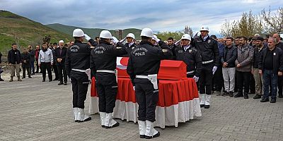 Emekli Polis Memuru Ebu Müslüm Dede Son Yolculuğuna Uğurlandı