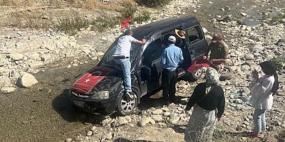 Karakale Köyü Mevkiinde Araç Yoldan Çıktı: 1 Yaralı