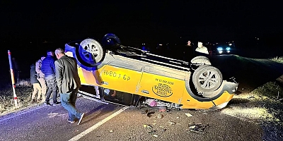 Malazgirt’te Öğretmenleri Taşıyan Taksi Devrildi