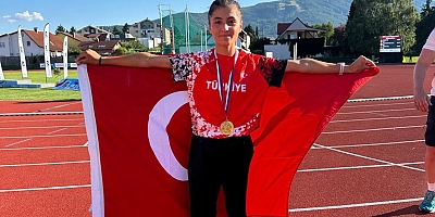 Milli Atletimiz Elif Akçiçek Rekor Kırarak Balkan Şampiyonu Oldu!