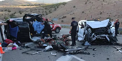 Muş’a Taziyeye geliyorlardı kaza yaptılar 
