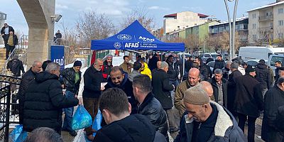 Muş AFAD, 6 Şubat Depremlerini Anma Etkinlikleri Kapsamında Bilgilendirme Standı Açtı