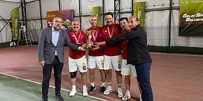 Muş Ayak Tenisi Takımı Bölge Şampiyonu Oldu