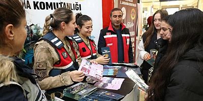 Muş’ta 25 Kasım Kadına Yönelik Şiddetle Mücadele Günü Etkinlikleri Düzenlendi