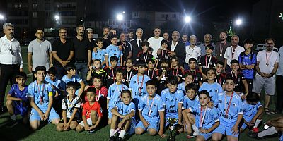 Muş’ta Bir İlk: U12 Finali Işıklar Altında Oynandı