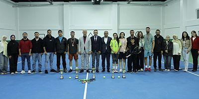 Muş’ta Cumhuriyet Kupası Tenis Turnuvası Sona Erdi