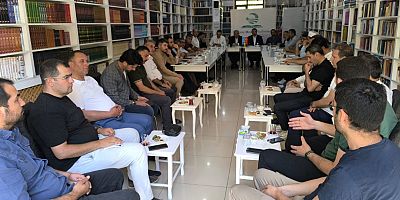 Muş’ta Leman Dergisi’ne Tepki: “Kutsallarımıza Uzanan Dilleri Susturmak Boynumuzun Borcudur”