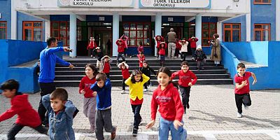 Muş’ta Okullarda Eş Zamanlı Tahliye Tatbikatı Gerçekleştirildi