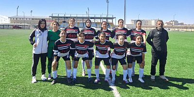 Muş Yağmurspor Kadın Futbol Takımı 2. Lig Hedefinde İlerliyor