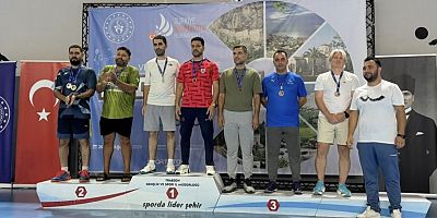 Muşlu Veteran Badmintonculardan Türkiye Şampiyonası’nda Büyük Başarı