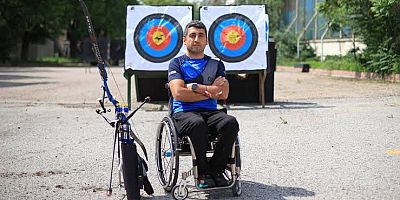 Muşlu Yavuz Papağan Altın Madalya Kazandı