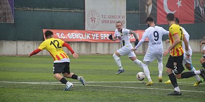 Muşspor, Çatalca Spor'a 3-0 Mağlup Olarak Zirve Yarışında Güç Kaybetti
