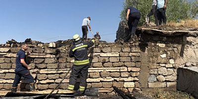 Taşoluk Köyü’nde Samanlık Yangını Korkuttu
