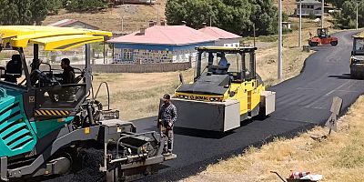 Toprakkale Köyü’nde BSK Yol Çalışmaları Devam Ediyor